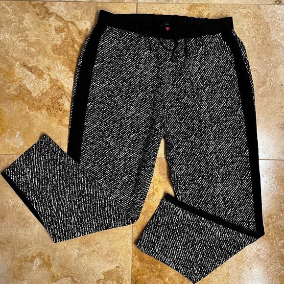 NEW Vince Camuto Tuxedo Striped Sporty Casual Two Tone Drawstring Straight Ankl… - Picture 5 of 13